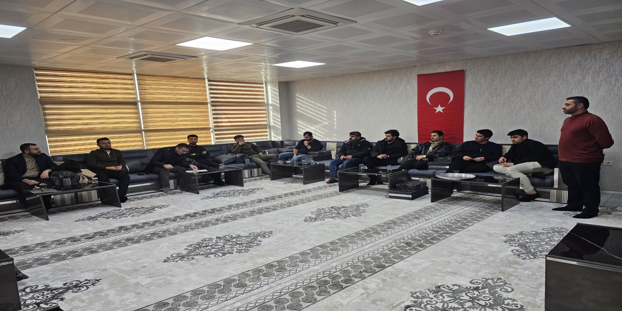 Şırnak’ta Gönül Sofrası’nda Gelecek Tasavvuru! Gençler Hayatın Anlamını Bu Buluşmada Aradı