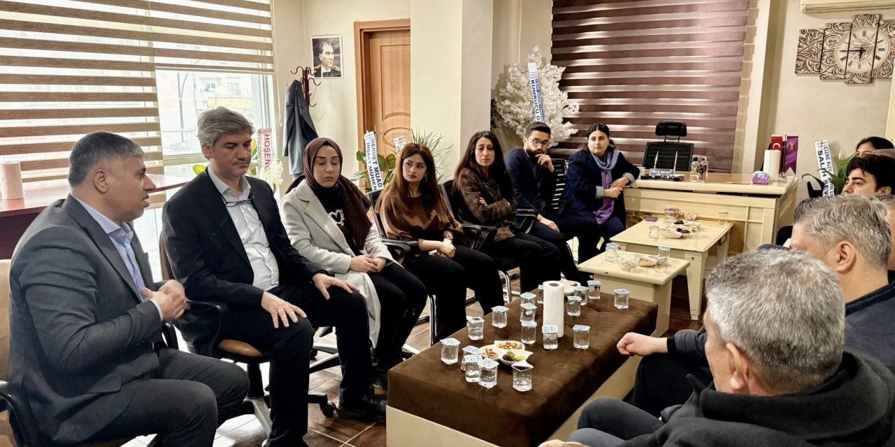 DEM Parti Heyetinden Esnaf ve Sanatkârlar Odası’na Tebrik Ziyareti