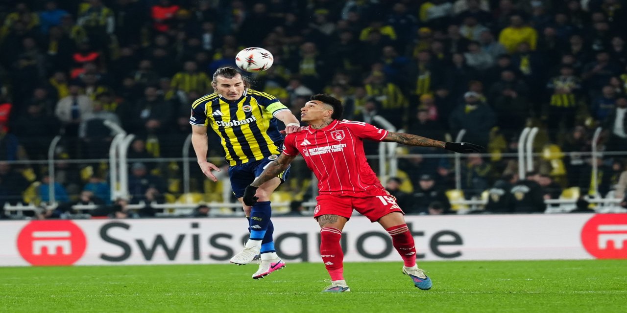 Fenerbahçe kendi sahasında Nottingham Forest'a 3-0 yenildi