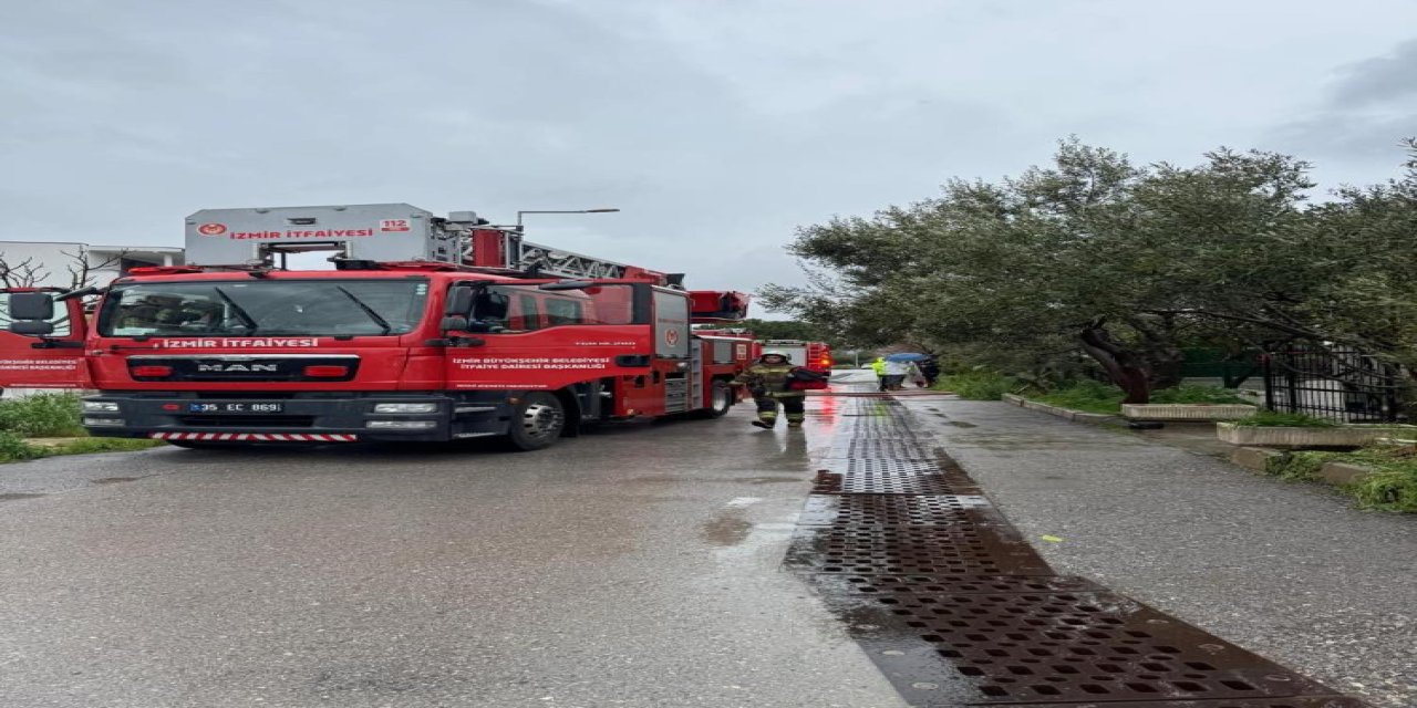 İzmir'de çıkan ev yangınında bir kişi hayatını kaybetti