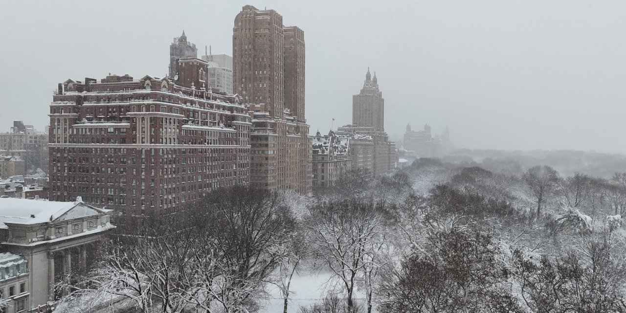ABD’de kar fırtınası hayatı durma noktasına getirdi