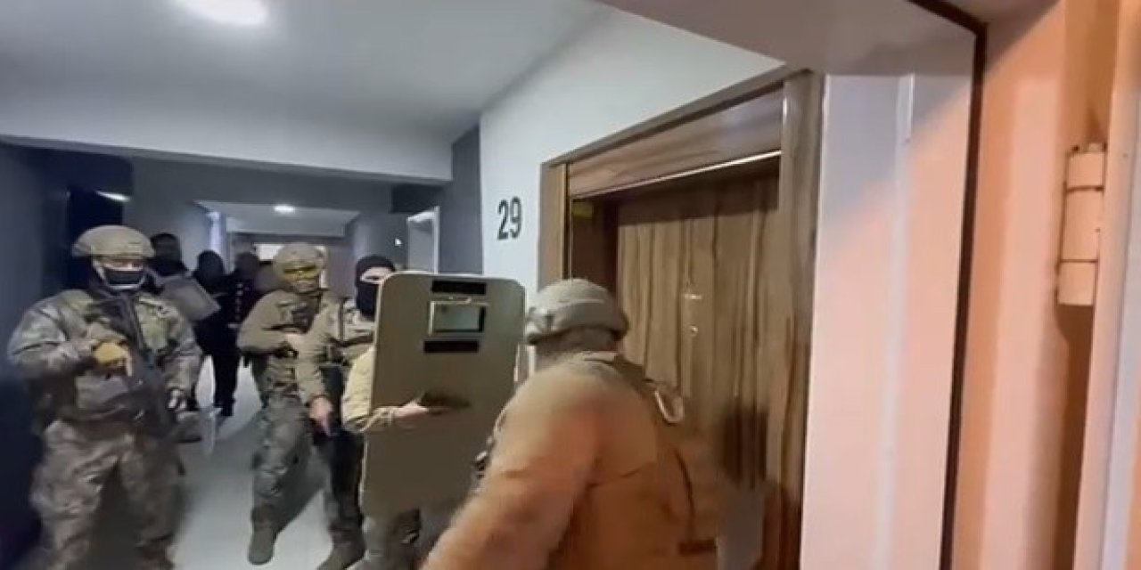 İzmir’de "Finans Evlerine" Darbe! 2 Milyar TL’lik Bahis Çetesine 49 Tutuklama