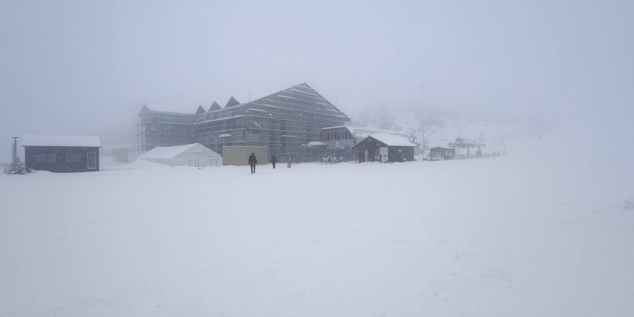 Türkiye'de en fazla kar kalınlığı Karabet Tepesi’nde ölçüldü
