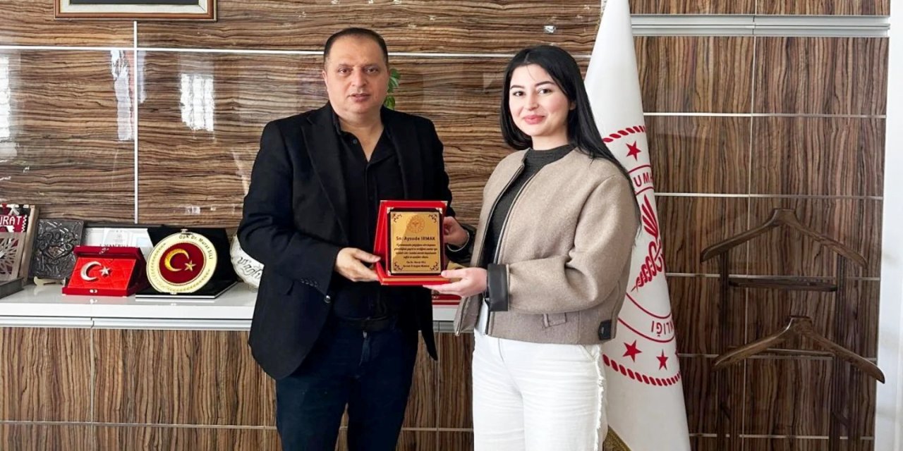 Şırnak’ın Şifa Dağıtan Ellerine Vefa! Başarılı Sağlık Personeline Anlamlı Veda