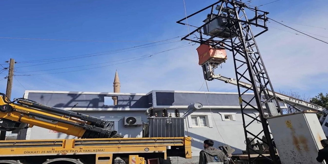 Başkan Tosun Devreye Girdi, Vatan Mahallesi Karanlıktan Kurtuldu!