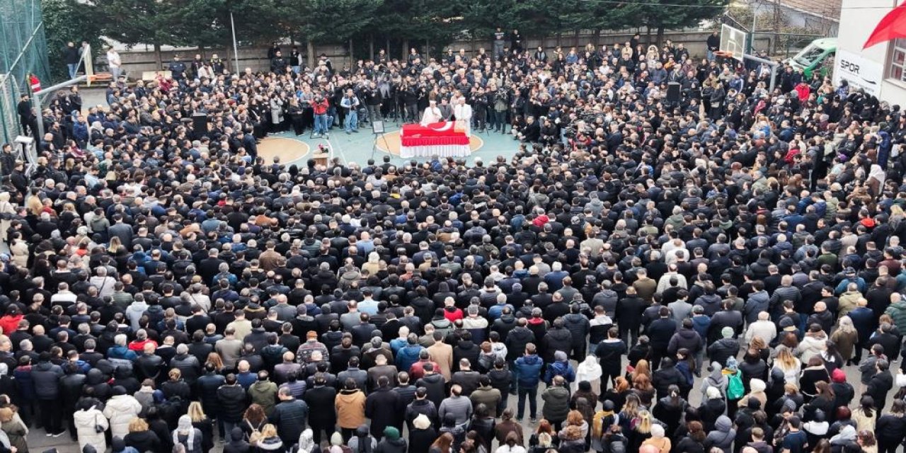 Şırnak’tan Fatma Nur Öğretmen İçin Yürekten Başsağlığı