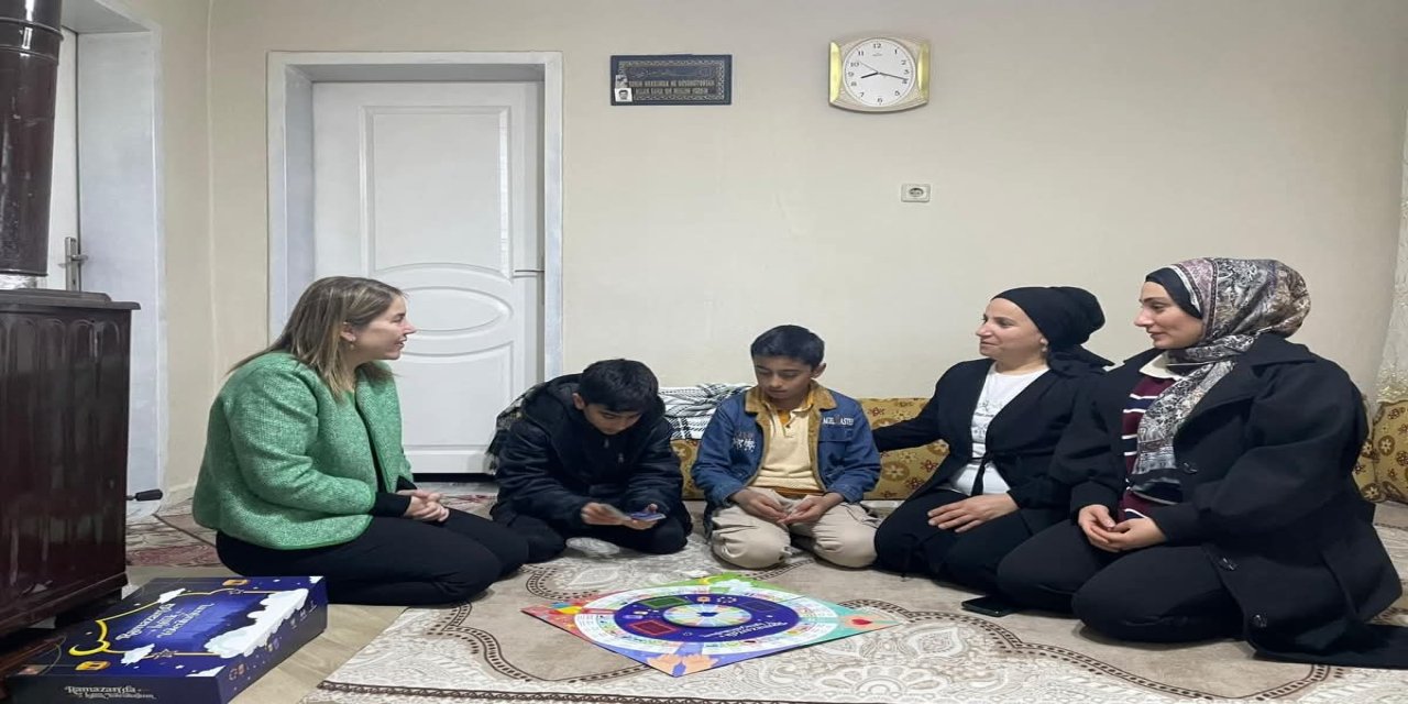 AK Parti Şırnak Kadın Kolları’ndan Ev Ziyaretleriyle Gönül Köprüsü