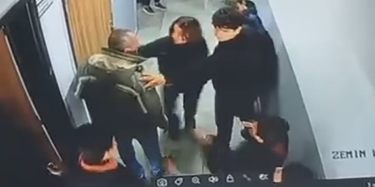 Van'da okulda dehşet: Çocuğuna kartopu atan öğrenciyi koridorda darp etti