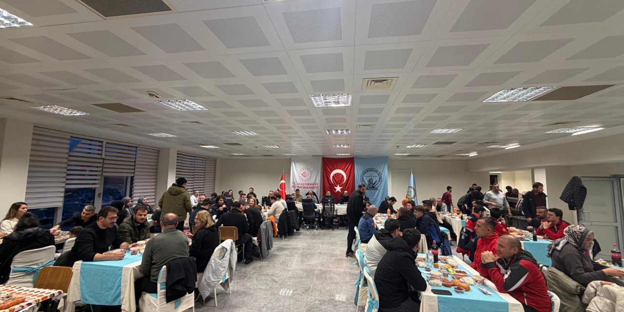 Şırnak Şerafettin Elçi Havalimanı Personeli İftar Sofrasında Buluştu