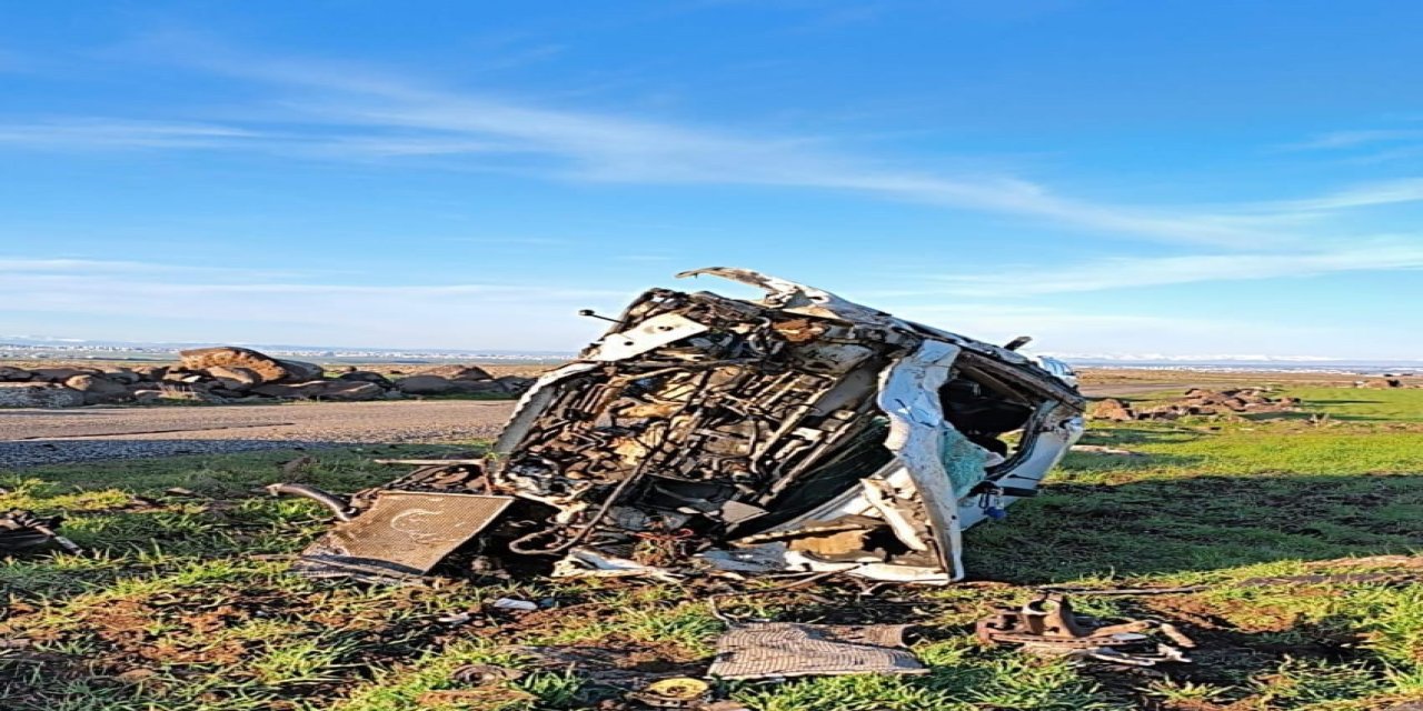 Kaza yapan akrabalarının yanına giderken kaza yaptılar: 3 yaralı