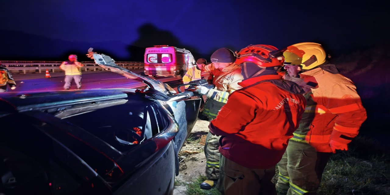 Balıkesir’de otoyolda feci kaza: 1 kişi hayatını kaybetti