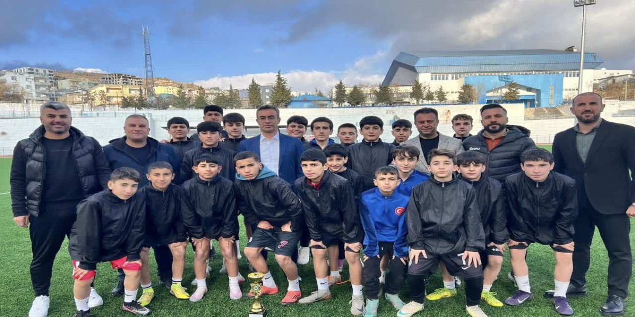 Şırnak’ta U-14 Yerel Ligi Şampiyonu Takıma Ziyaret