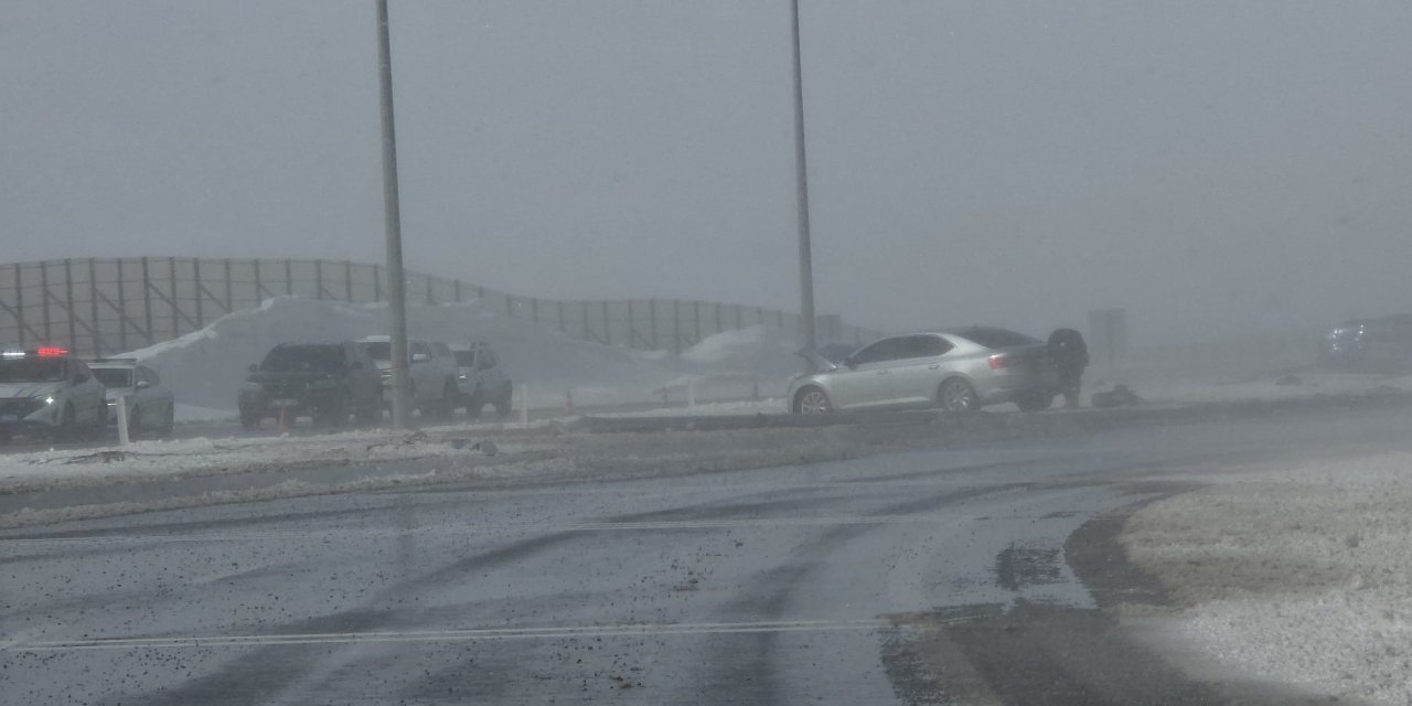 Van’da Korkutan Kaza: Başkale Kaymakamı Tünel Çıkışında Dehşeti Yaşadı!