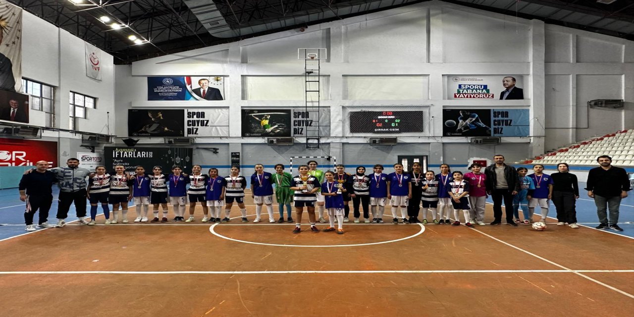 Şırnak Yıldız Kızlar Futsal İl Finalleri Sona Erdi