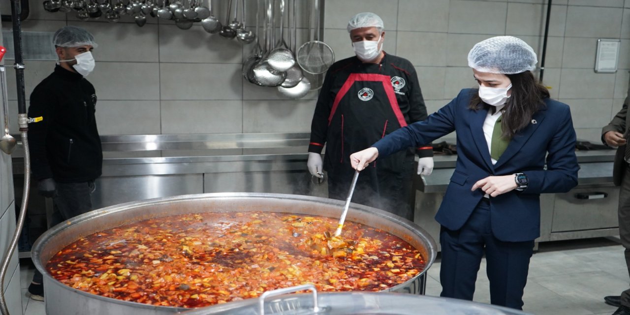 Şırnak'ta 2 Bin Kişiye Sıcak Yemek Müjdesi! Dev Proje İçin İhale Günü Belli Oldu