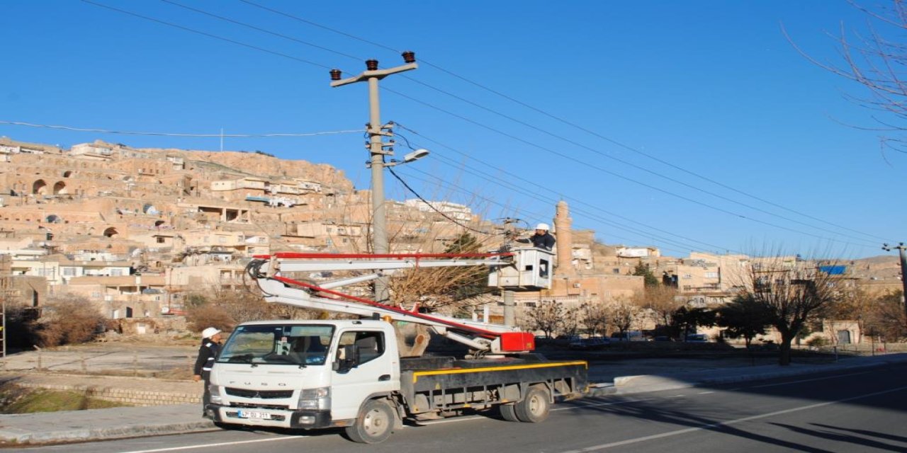 Dicle Elektrik Mardin'de aydınlatma altyapısını güçlendirdi