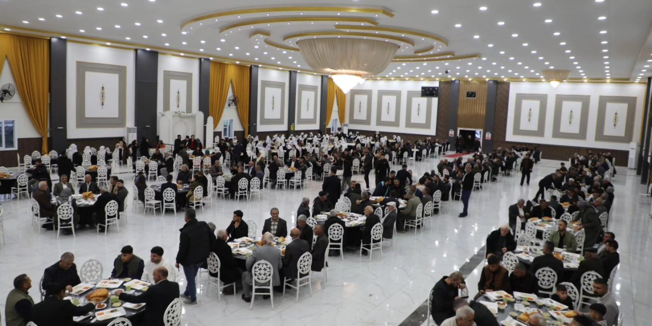 Cizre Belediye Eş Başkanları Silopi'de  iftar programına katıldı