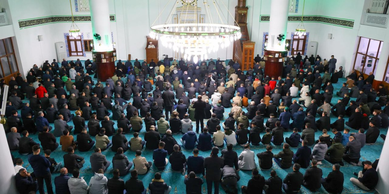 Şırnak’ta protokol ve vatandaşlar Ulu Camii’nde buluştu