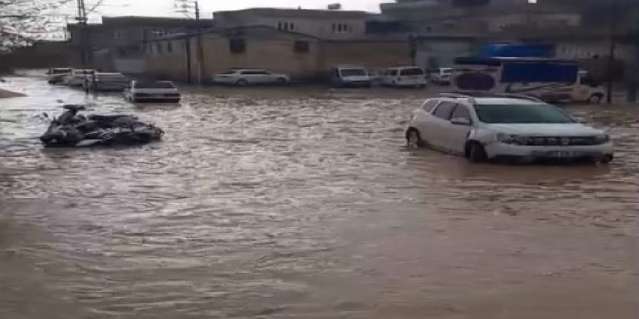 Gaziantep’te sağanak ve dolu hayatı felç etti