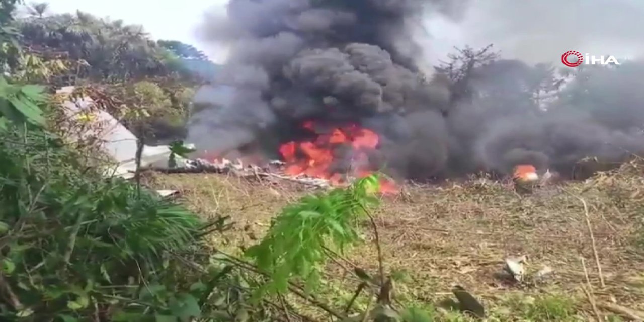 Kolombiya'da askeri uçak düştü:125 askerden 48'i asker yaralı kurtarıldı