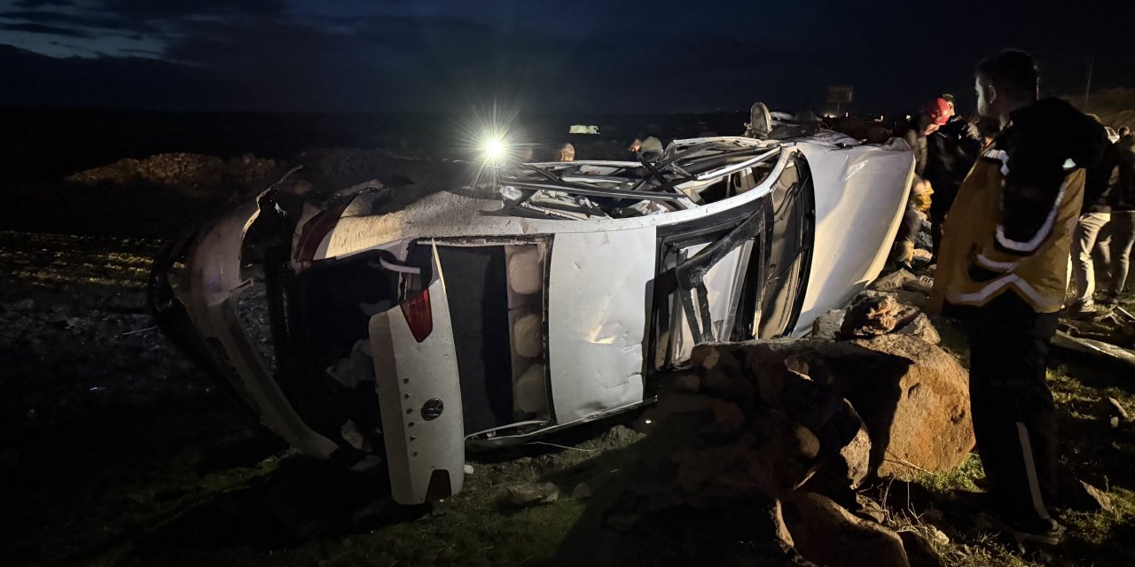 Şanlıurfa Siverek'te feci kaza,2’si ağır 5 yaralı