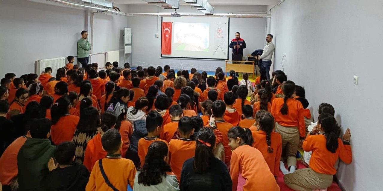 Şırnak’ta Öğrencilere Su Tasarrufu Anlatıldı