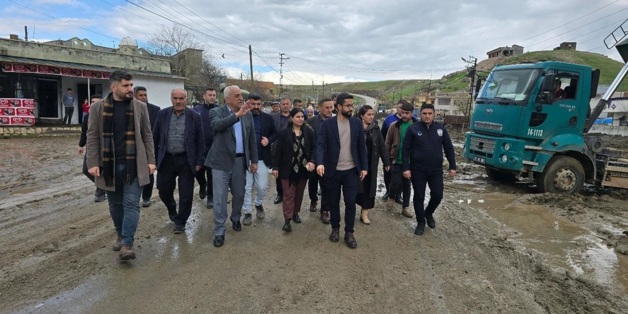 DEM Parti Heyetinden Kasrik’teki Sel Mağdurlarına Dayanışma Ziyareti