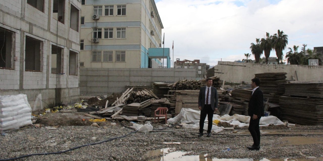 Cizre Milli Eğitim Müdürü Okul İnşaatlarında Geciktirilecek Tek Bir Tuğlamız Yok