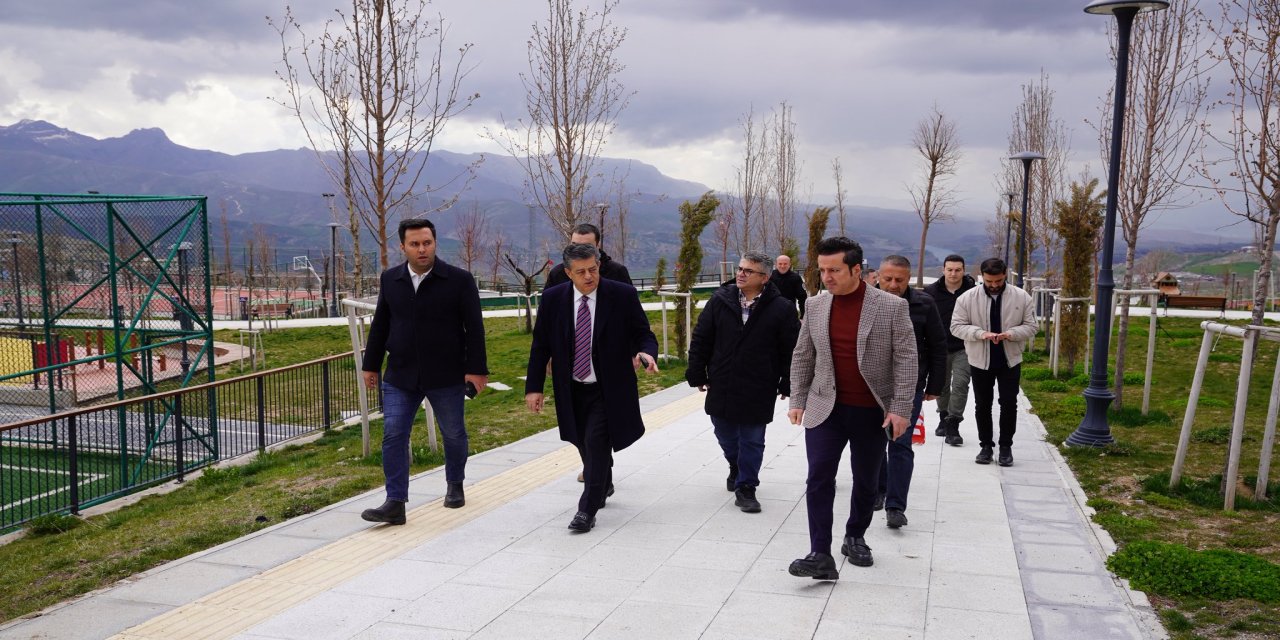 Başkan Yarka’dan Millet Bahçesi’nde Bahar Mesaisi