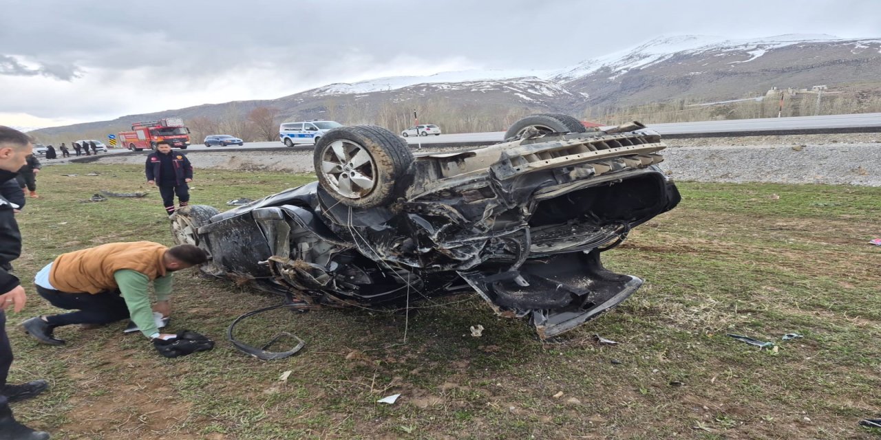 Van'da Muradiye-Çaldıran yolunda kaza: 1 ölü, 2 yaralı