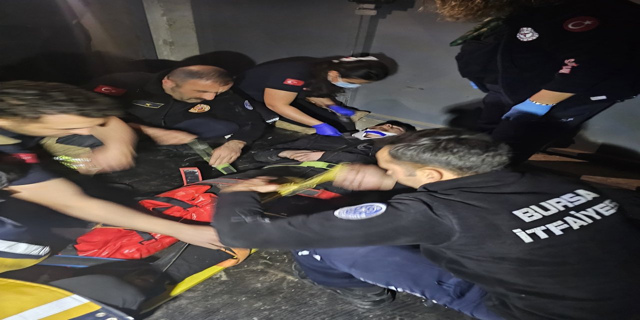 Bursa’da feci kaza: 17 yaşındaki genç asansör boşluğuna çakıldı