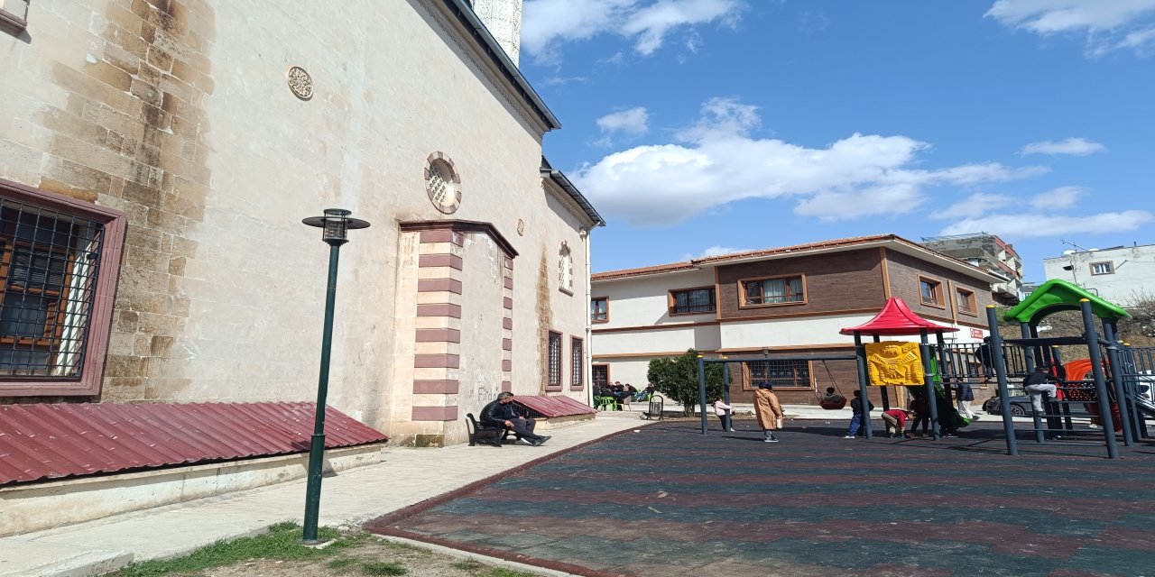 Şırnak’ta Bu Mahallenin Taziye Evi Sorunu Çözüldü