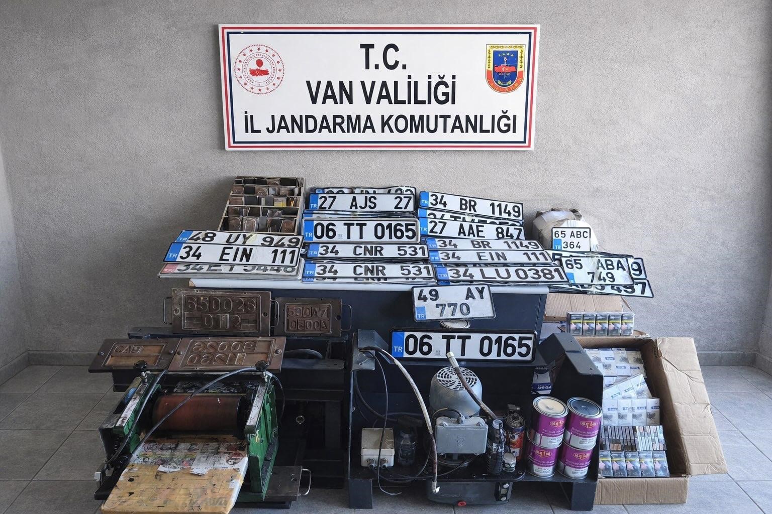 Van’da sahte plaka kalpazanlarına büyük operasyon