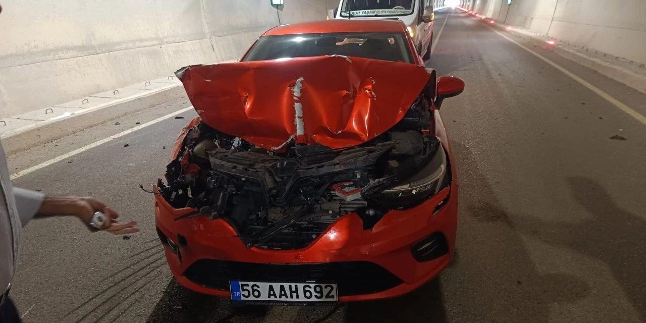 Siirt'te otomobil ile patpat çarpıştı: 1 yaralı