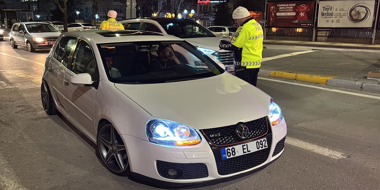 Aksaray'da helezon yayları kesik 3 araca toplam 15 bin lira ceza