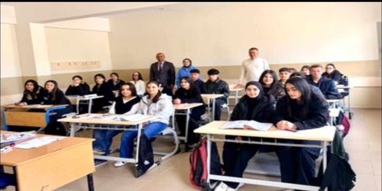 Uludere'de eğitim mesaisi: Müdür Demirtaş köy okullarını ziyaret etti