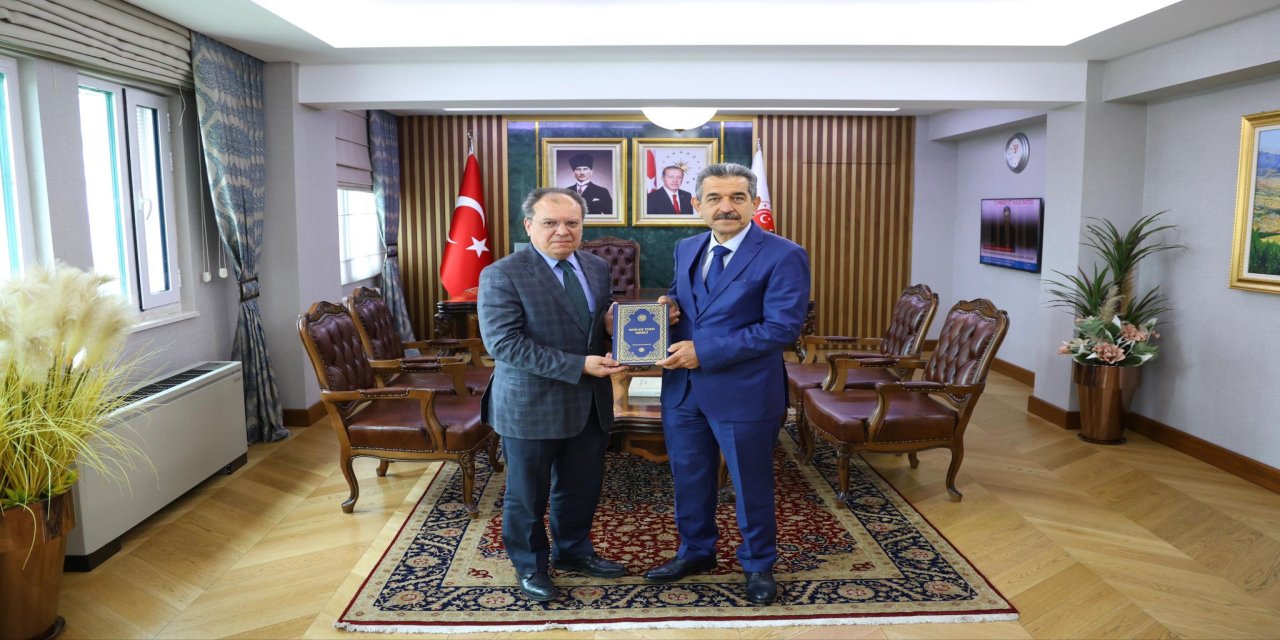 Şırnak Valisi Birol Ekici’den Kurban Bağışı Desteği