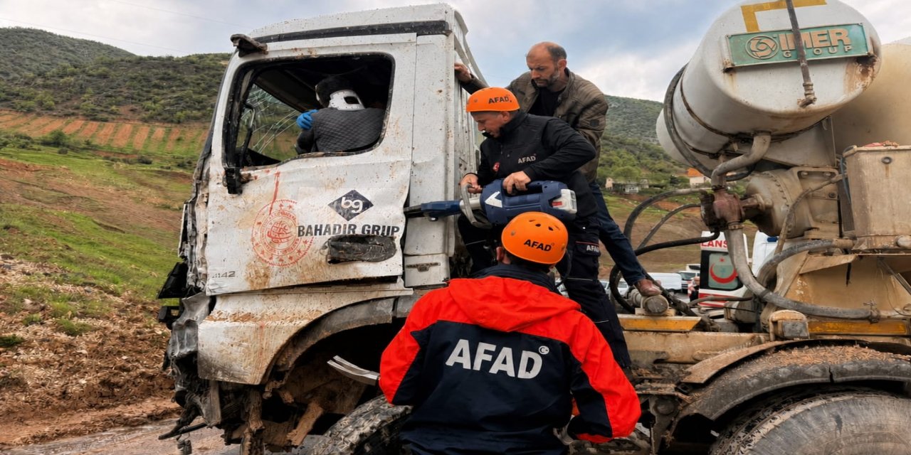 Şırnaklı sürücü, Eruh'ta kaza geçirdi