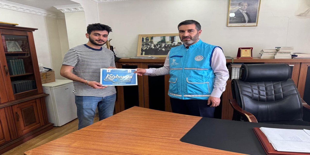 Kendi oğlu bağış yaptı: Silopi Müftüsü Bilgin'den duygusal anlar