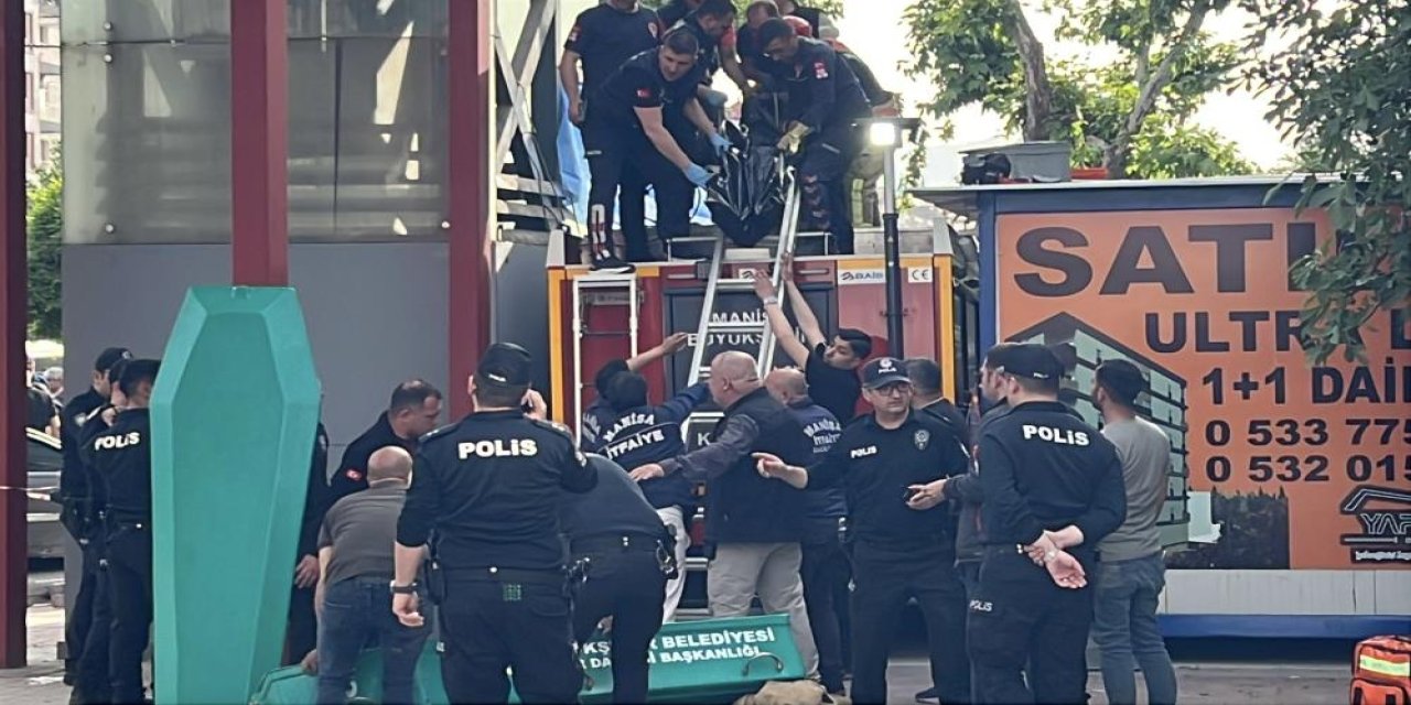 Asansör boşluğunda sıkışan genç hayatını kaybetti