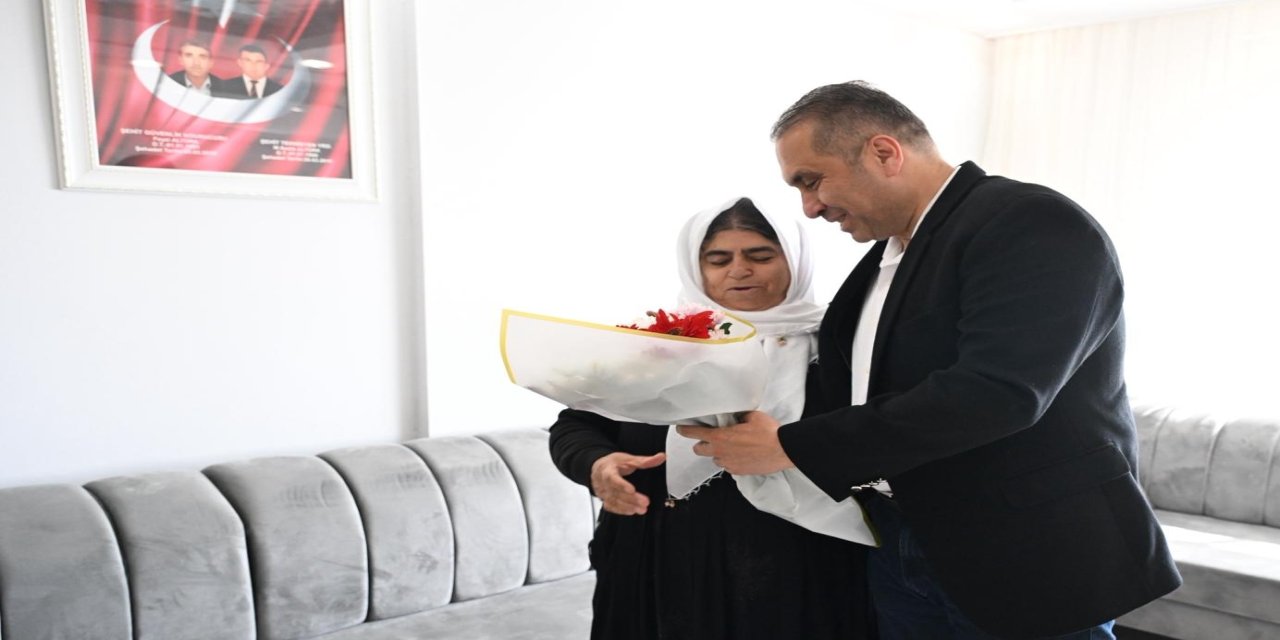 Şırnak Emniyet Müdürü Sazak’tan Şehit Annesine Anlamlı Ziyaret