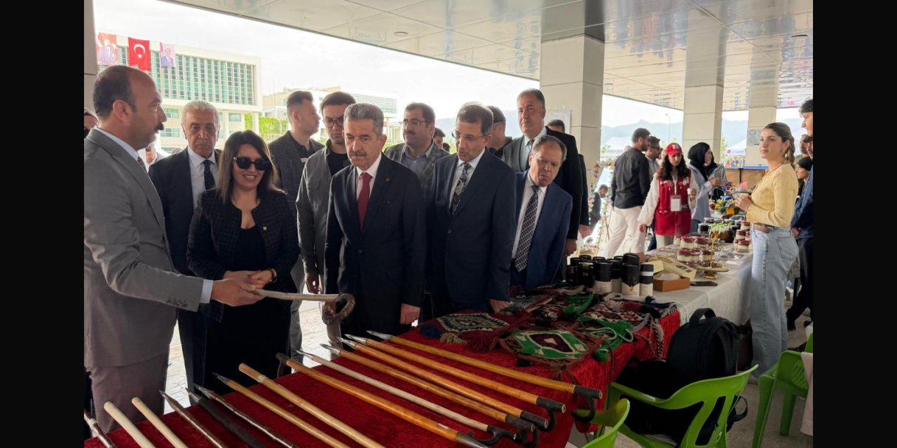 Şırnak’ta Kariyer Fuarına Yoğun İlgi: Yerel Üreticiler Vitrine Çıktı
