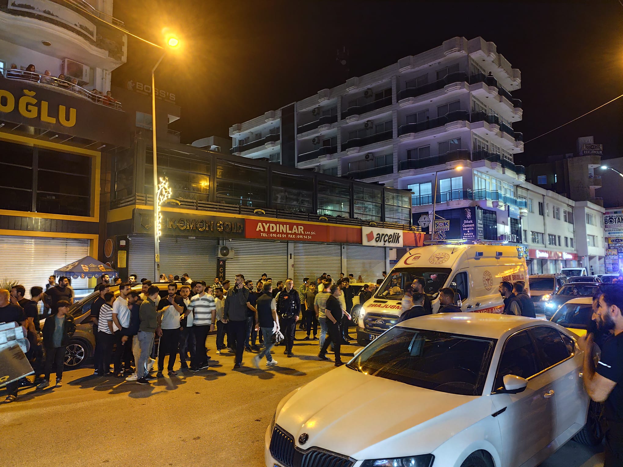 Cizre’de Aile İçi Kavgada Muhtar Dahil 3 Kişi Silahla Vuruldu