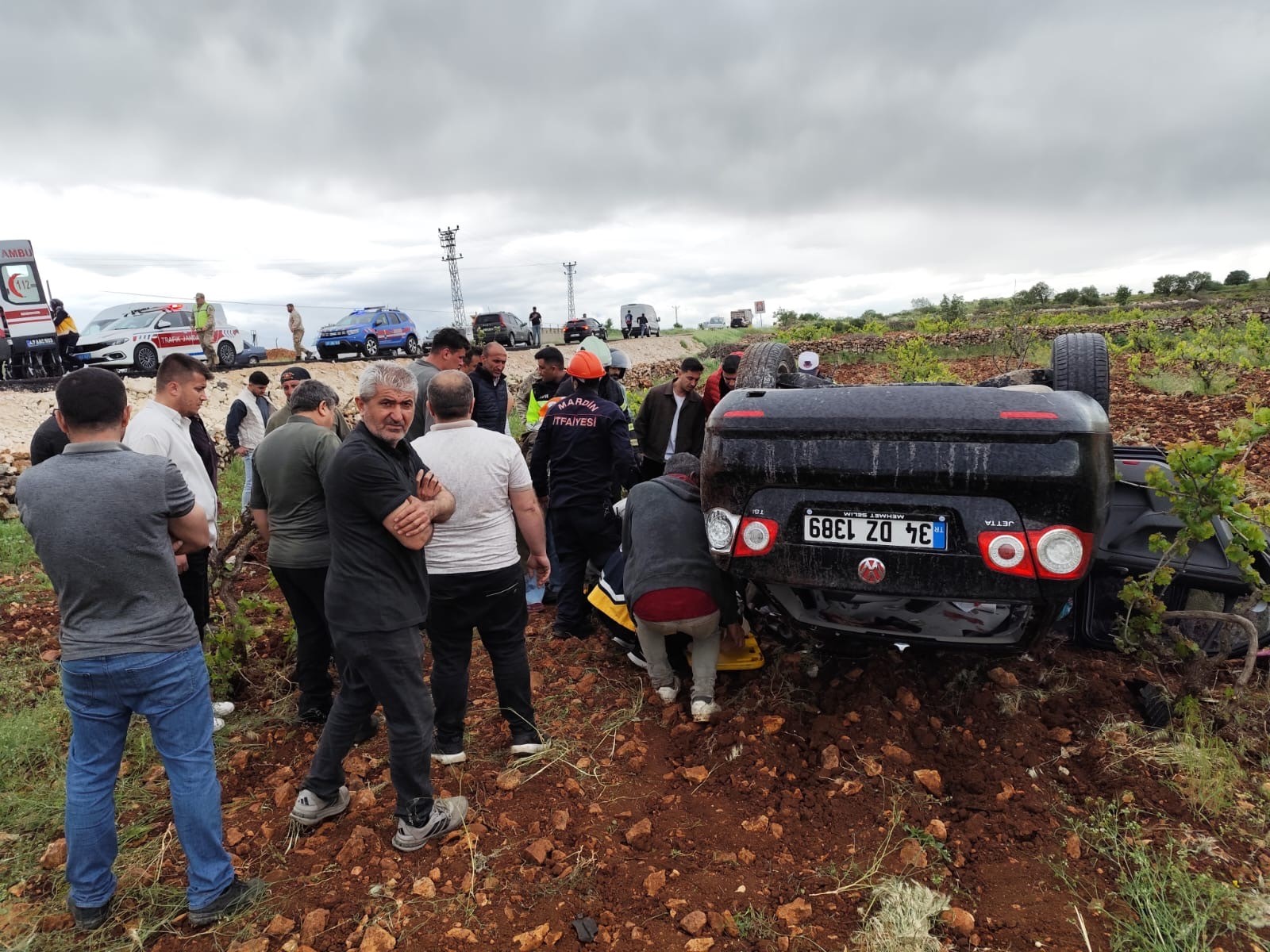 Mardin’de otomobil devrildi: 1 ölü, 2 yaralı