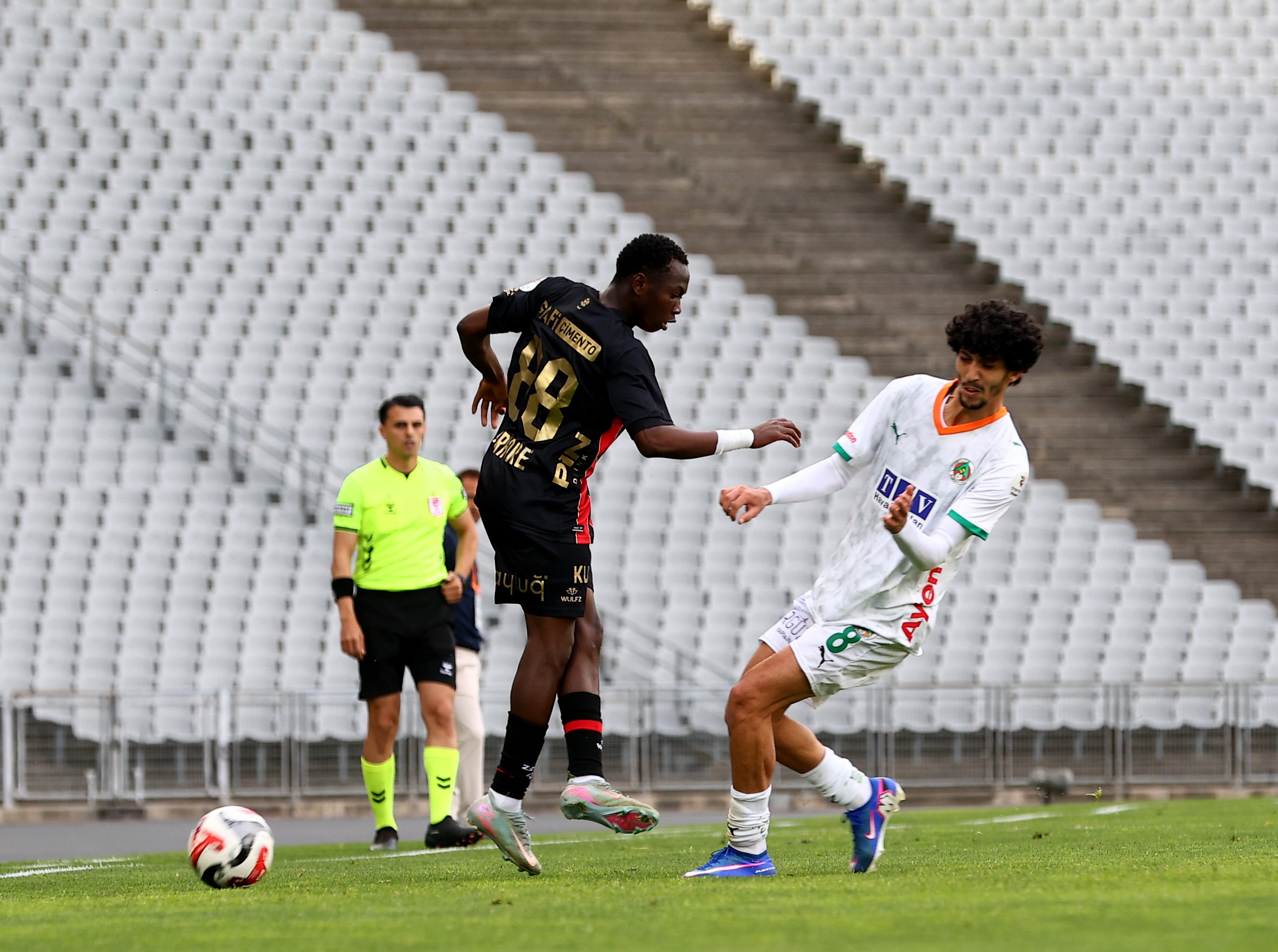 Fatih Karagümrük: 2 - Corendon Alanyaspor: 1
