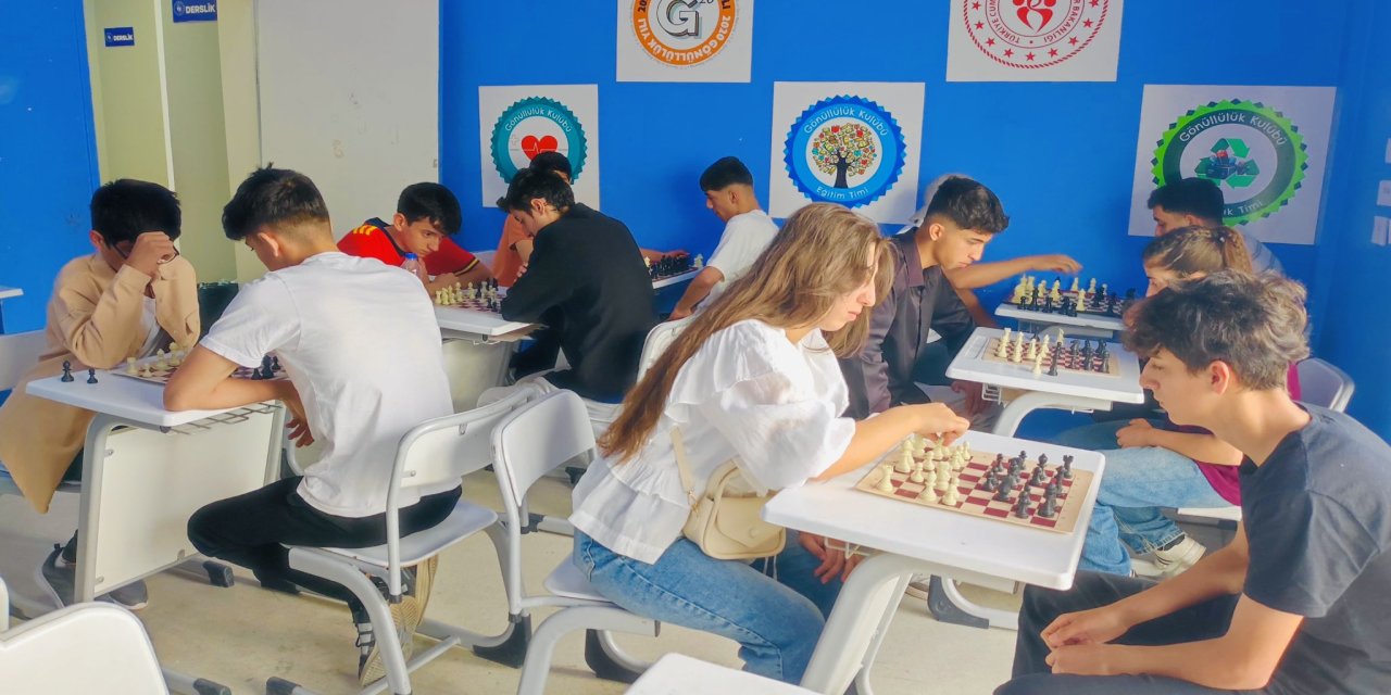 Silopi’de Gençlik Haftası Satranç Turnuvası Düzenlendi