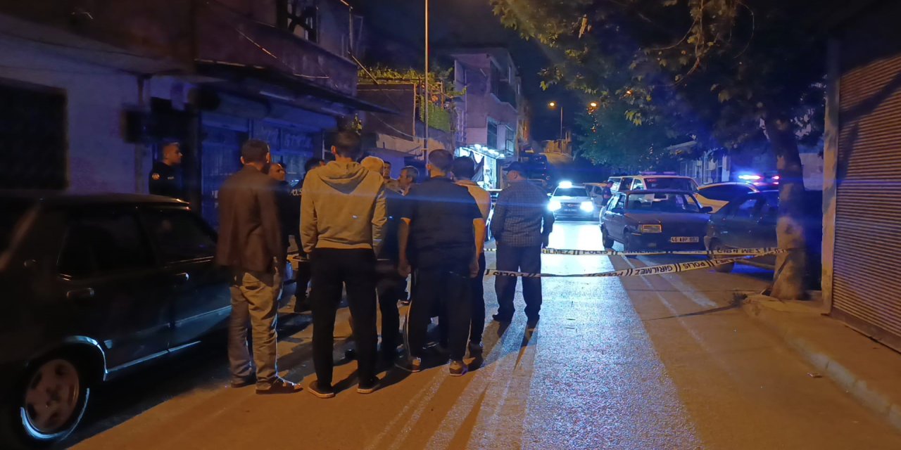 Sokak ortasında rastgele ateş açtı, 2 kişiyi yaraladı