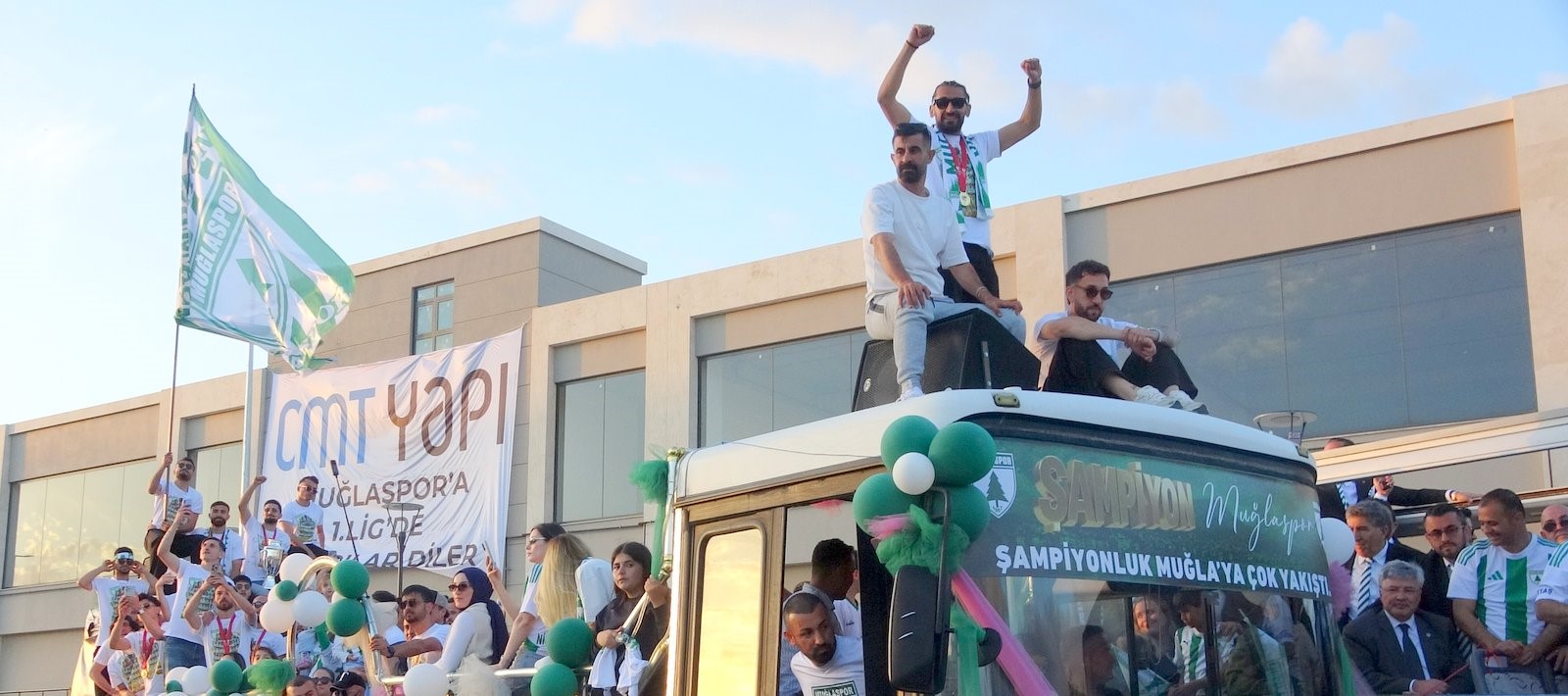 Muğlaspor 1. Lig'i kutladı