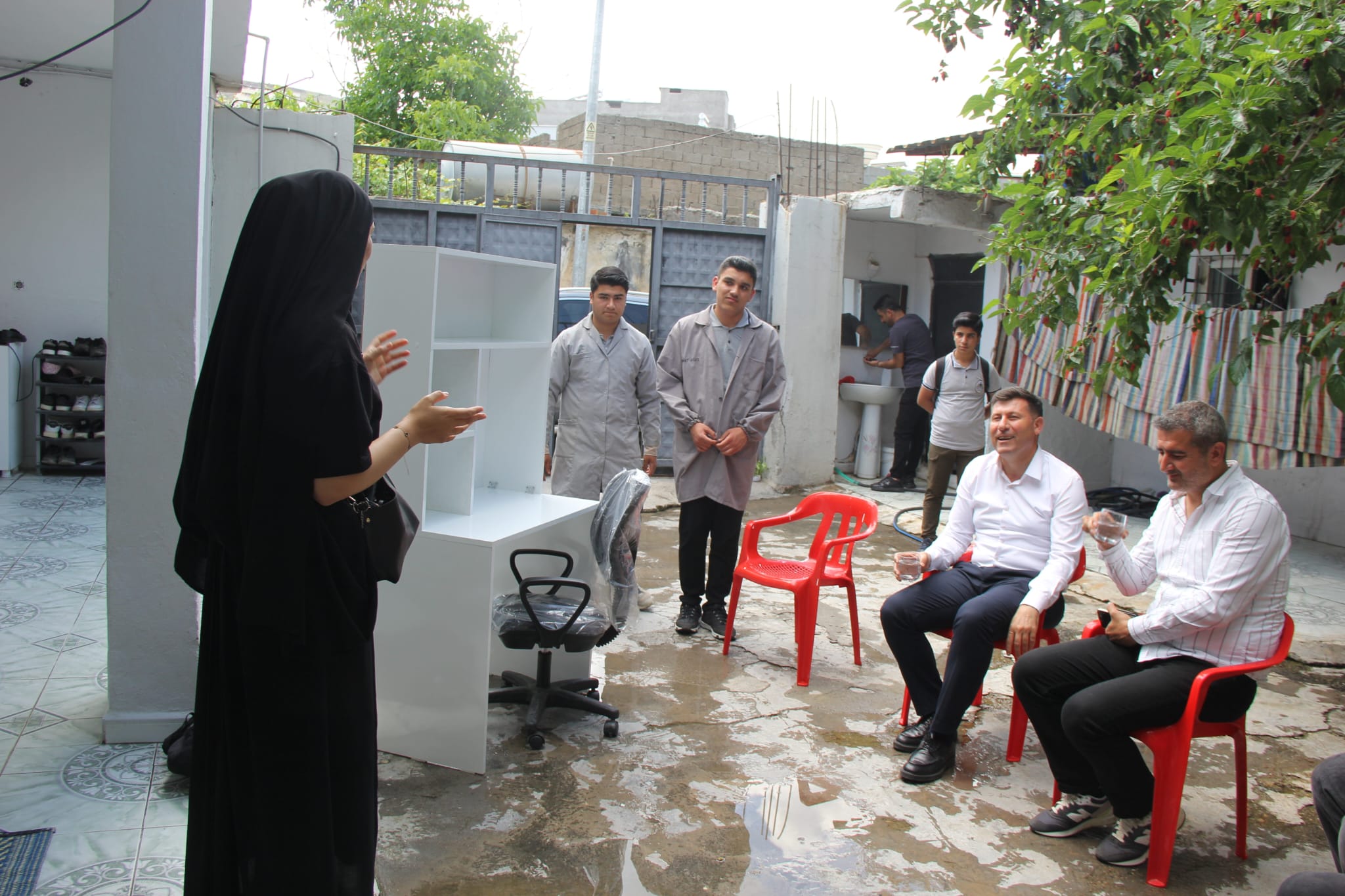 Cizre’de Öğrenciler Akranları için önce üretti sonra evine götürüp teslim etti