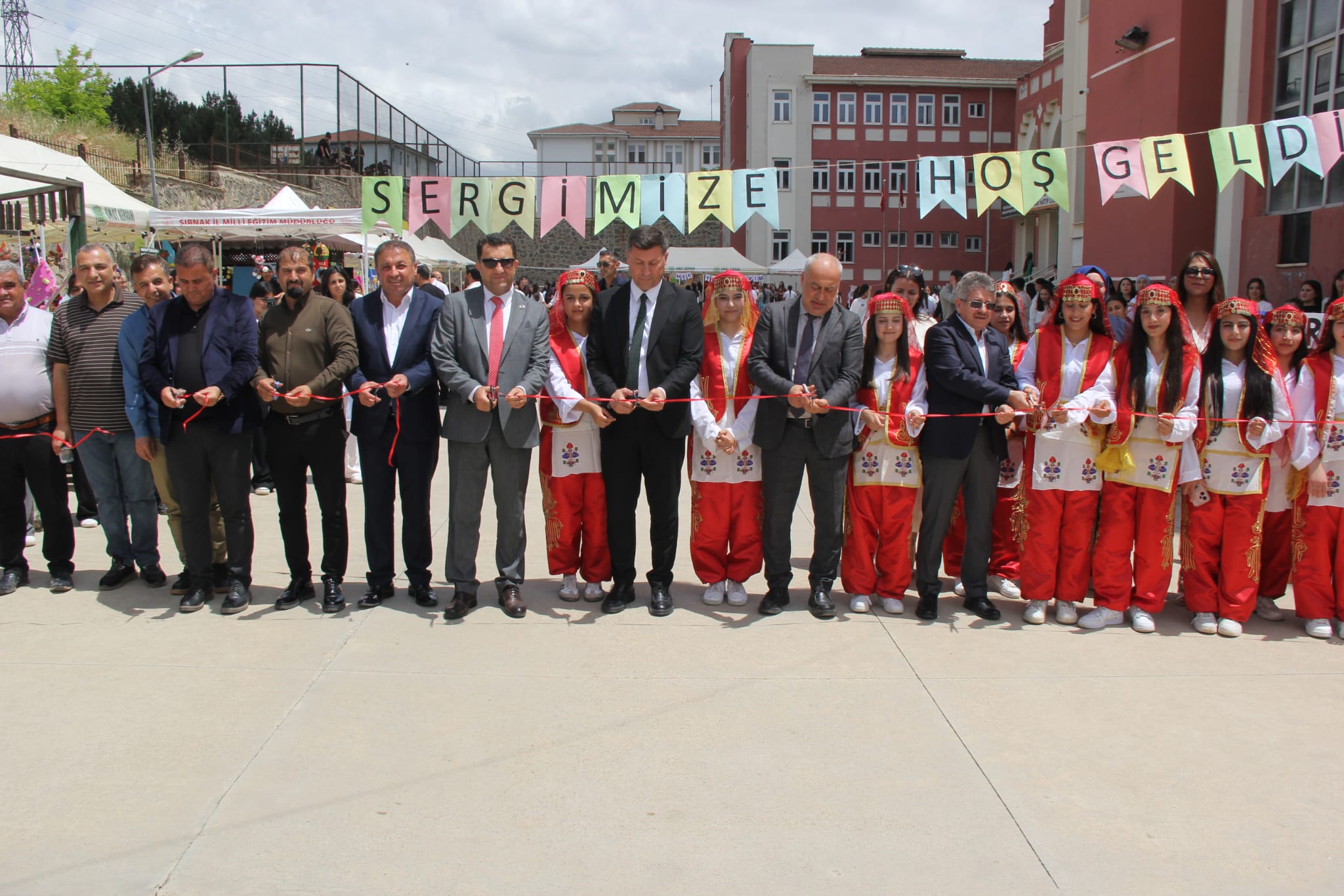 Cizre’de "Marifetli Gençlerin" El Emeği Göz Nuru Sergisi Kapılarını Açtı